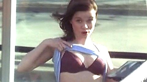 Pic: Reese Witherspoon in Overnight Delivery (1998)
