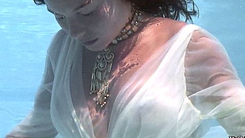 Pic: Lana Wood in Diamonds Are Forever (1971)