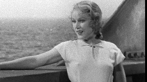 Pic: Fay Wray in King Kong (1933)
