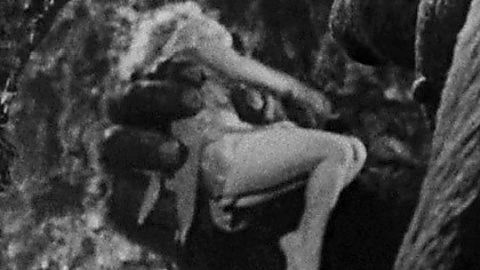 Pic: Fay Wray in King Kong (1933)