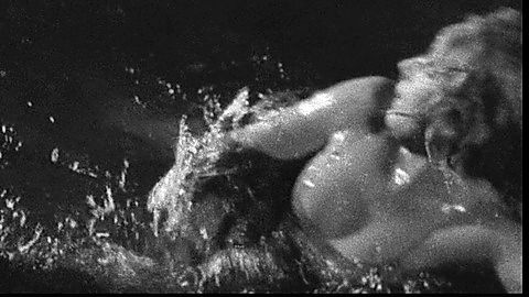 Pic: Fay Wray in King Kong (1933)