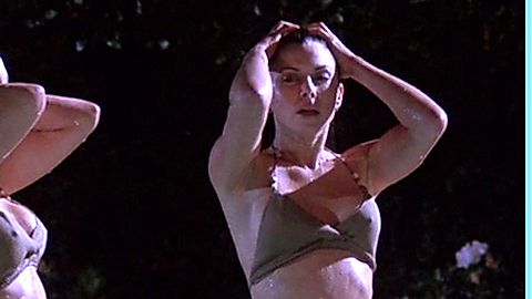 Pic: Kari Wuhrer in Final Examination (2003)