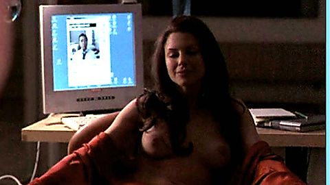 Pic: Kari Wuhrer in Spider's Web (2001)