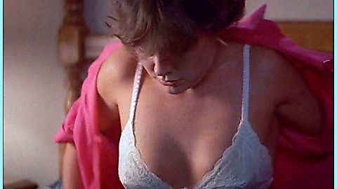 Pic: Amanda Bearse in Fright Night (1985)