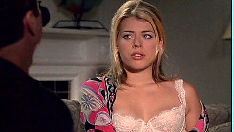 Pic: Amanda De Cadenet in Fall (1997)