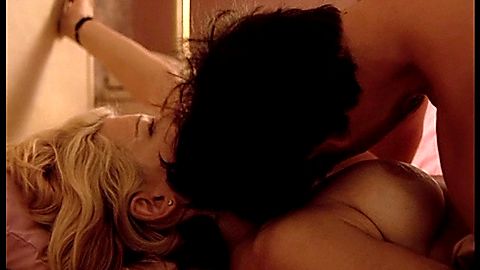 Pic: Amanda De Cadenet in The Hunger (1997)