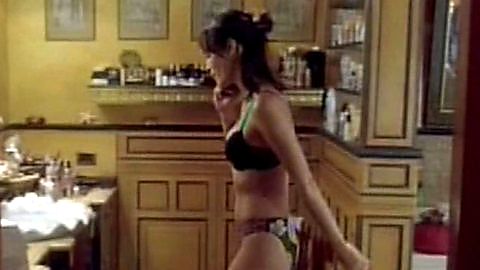 Pic: Inés Sastre in Io No (2003)