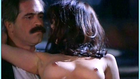 Pic: Roxana Zal in Strip 'n Run (1998)