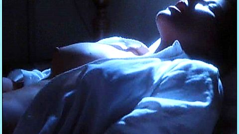 Pic: Elizabeth Morehead in Sand Trap (1998)