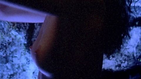 Pic: Ione Skye in Gas Food Lodging (1992)