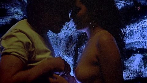 Pic: Ione Skye in Gas Food Lodging (1992)