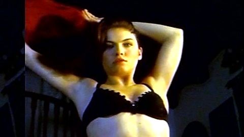 Pic: Jodi Lyn O'Keefe in Devil in the Flesh 2 (2000)
