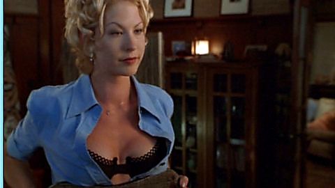 Pic: Jenna Elfman in Krippendorf's Tribe (1998)
