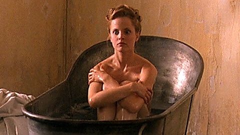 Pic: Mena Suvari in The Musketeer (2001)