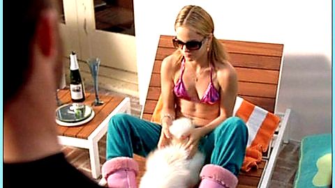 Pic: Mena Suvari in The Dog Problem (2006)