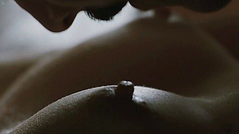 Pic: Mena Suvari in The Garden of Eden (2008)