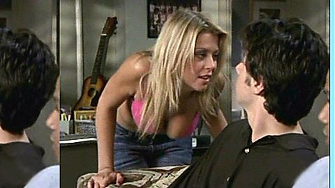 Pic: Tara Reid in Scrubs (2001)