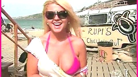 Pic: Tara Reid in Taradise (2005)