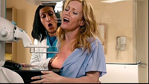 Pic: Leslie Mann in This Is 40 (2012)