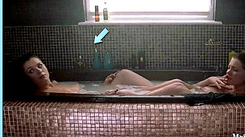 Pic: Anna Friel in Me Without You (2001)