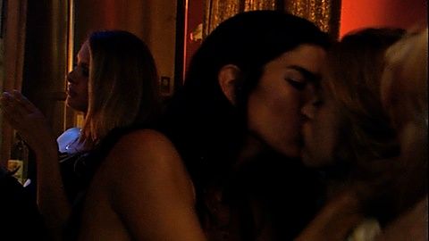 Pic: Patricia Velasquez in Rescue Me (2004)