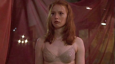 Pic: Alicia Witt in Playing Mona Lisa (2000)
