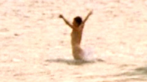 Pic: Allison Smith in Los anos barbaros (1998)