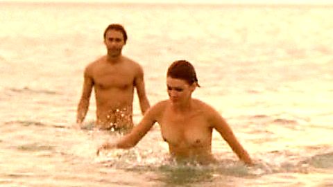 Pic: Allison Smith in Los anos barbaros (1998)