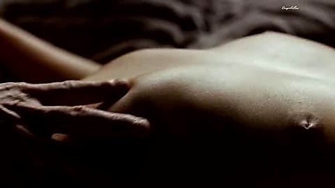 Pic: Virginie Ledoyen in Mes amis, mes amours (2008)