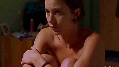Pic: Caroline Ducey in La cage (2002)
