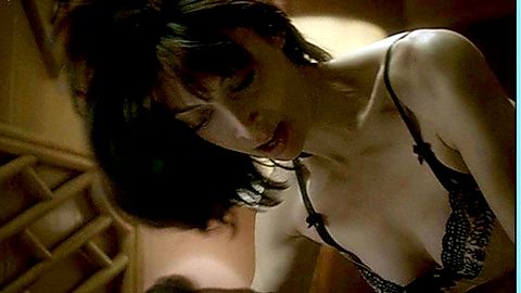 Pic: Illeana Douglas in Point of Origin (2002)