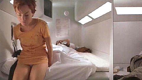 Pic: Pascale Bussi in Un 32 août sur terre (1998)
