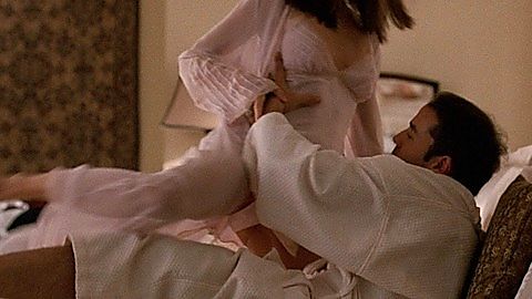 Pic: Perrey Reeves in Entourage (2004)