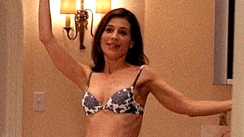 Pic: Perrey Reeves in Entourage (2004)