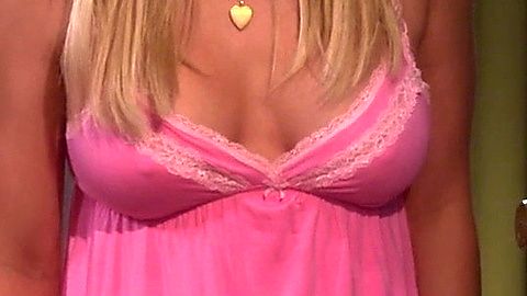 Pic: Kaley Cuoco in The Big Bang Theory (2007)
