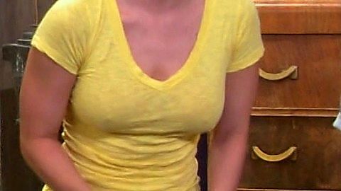 Pic: Kaley Cuoco in The Big Bang Theory (2007)