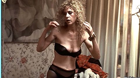 Pic: Ellen Greene in Sex and a Girl (2001)