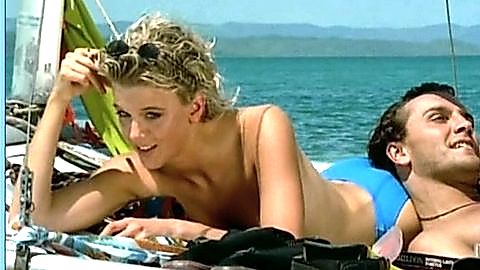 Pic: Eva Habermann in Klinik unter Palmen (1996)