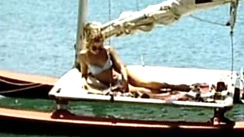 Pic: Eva Habermann in Klinik unter Palmen (1996)