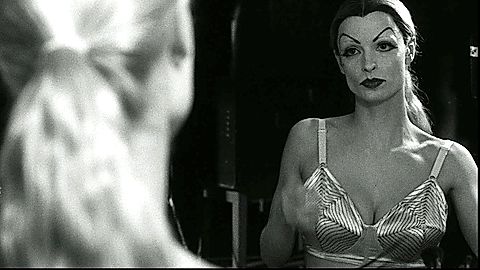 Pic: Lisa Marie in Ed Wood (1994)