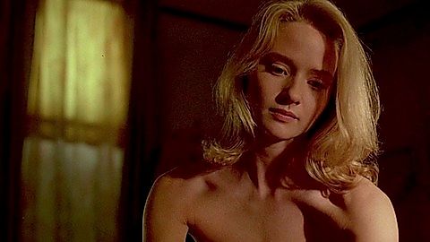 Pic: Maria Pitillo in White Palace (1990)