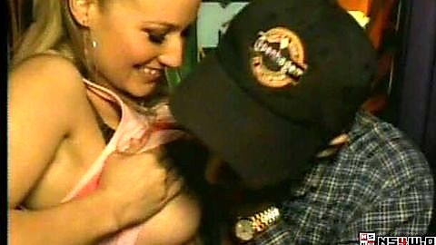 Pic: Jewel Kilcher in Total Request Live