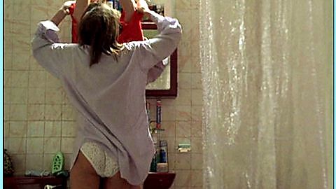 Pic: Emily Mortimer in Formula 51 (2001)