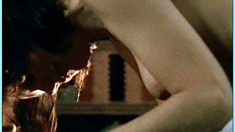 Pic: Gloria Darpino in West New York (1996)