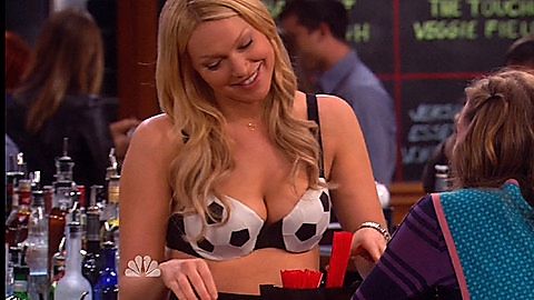 Pic: Laura Prepon in Are You There, Chelsea? (2012)
