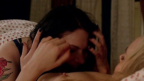 Pic: Laura Prepon in Orange Is the New Black (2013)
