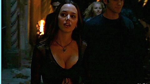 Pic: Eliza Dushku in Soul Survivors (2001)