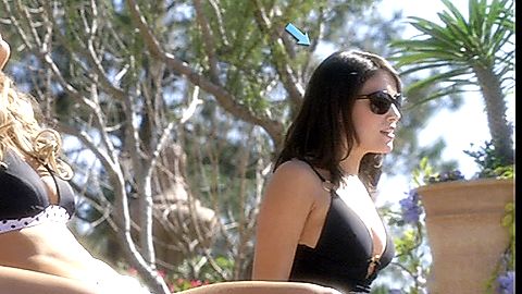 Pic: Marla Sokoloff in Maneater (2009)