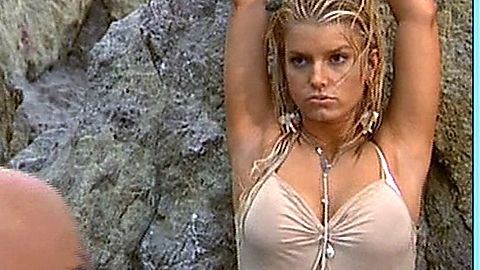 Pic: Jessica Simpson in Newlyweds: Nick and Jessica (2003)