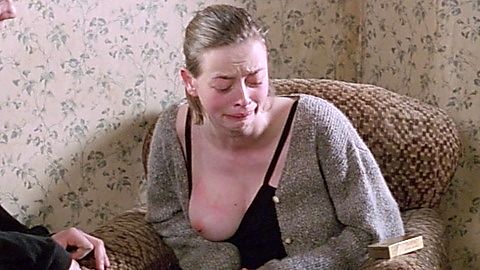 Pic: Lara Belmont in The War Zone (1999)